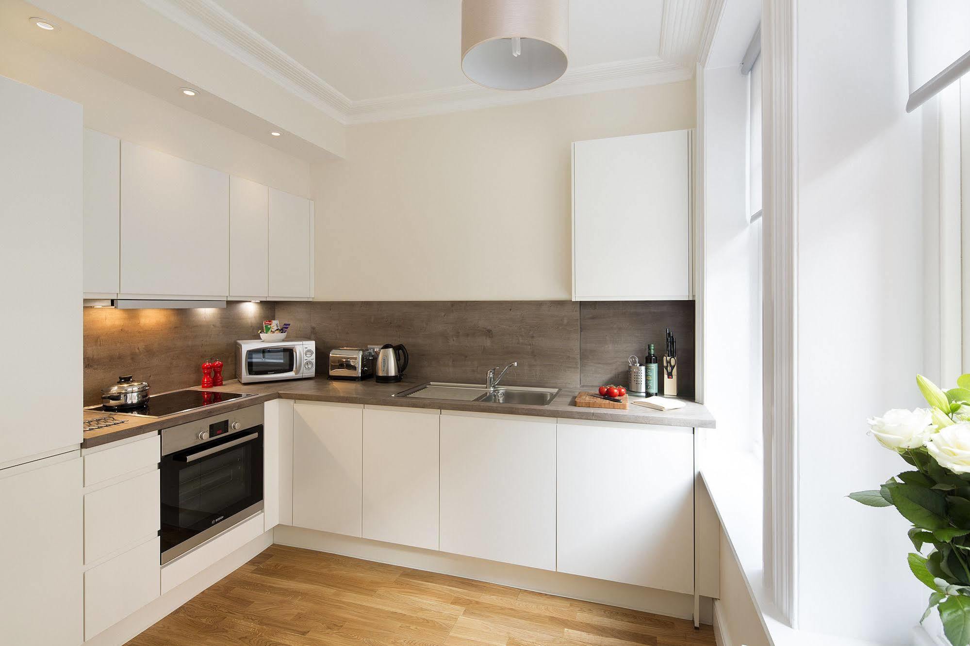 Hammersmith One London Exterior foto